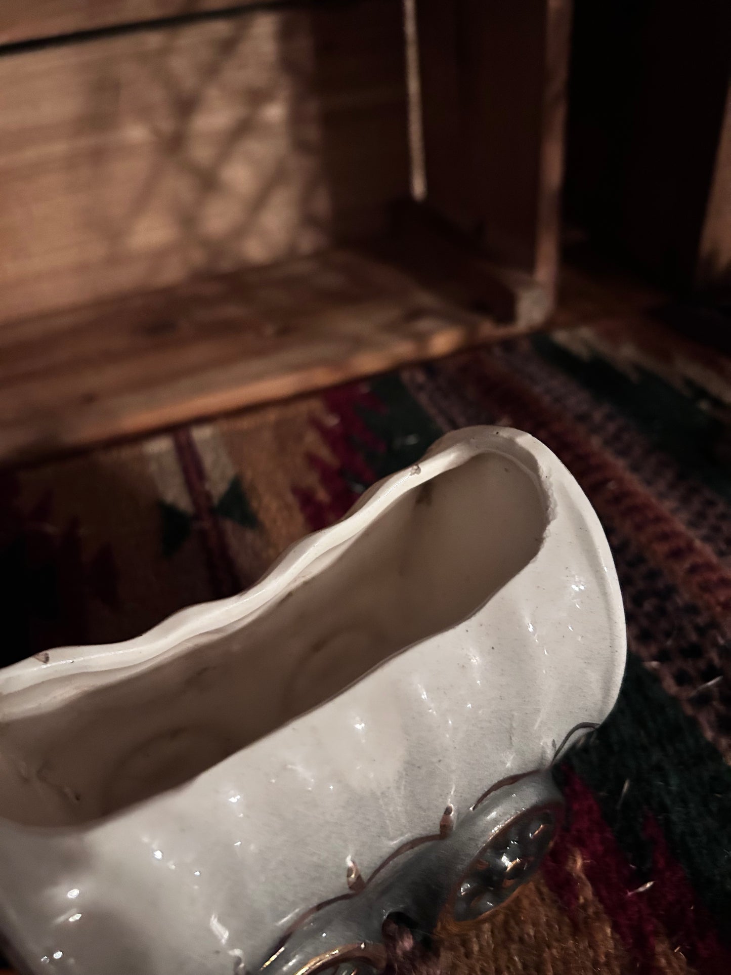 Shawnee covered wagon planter