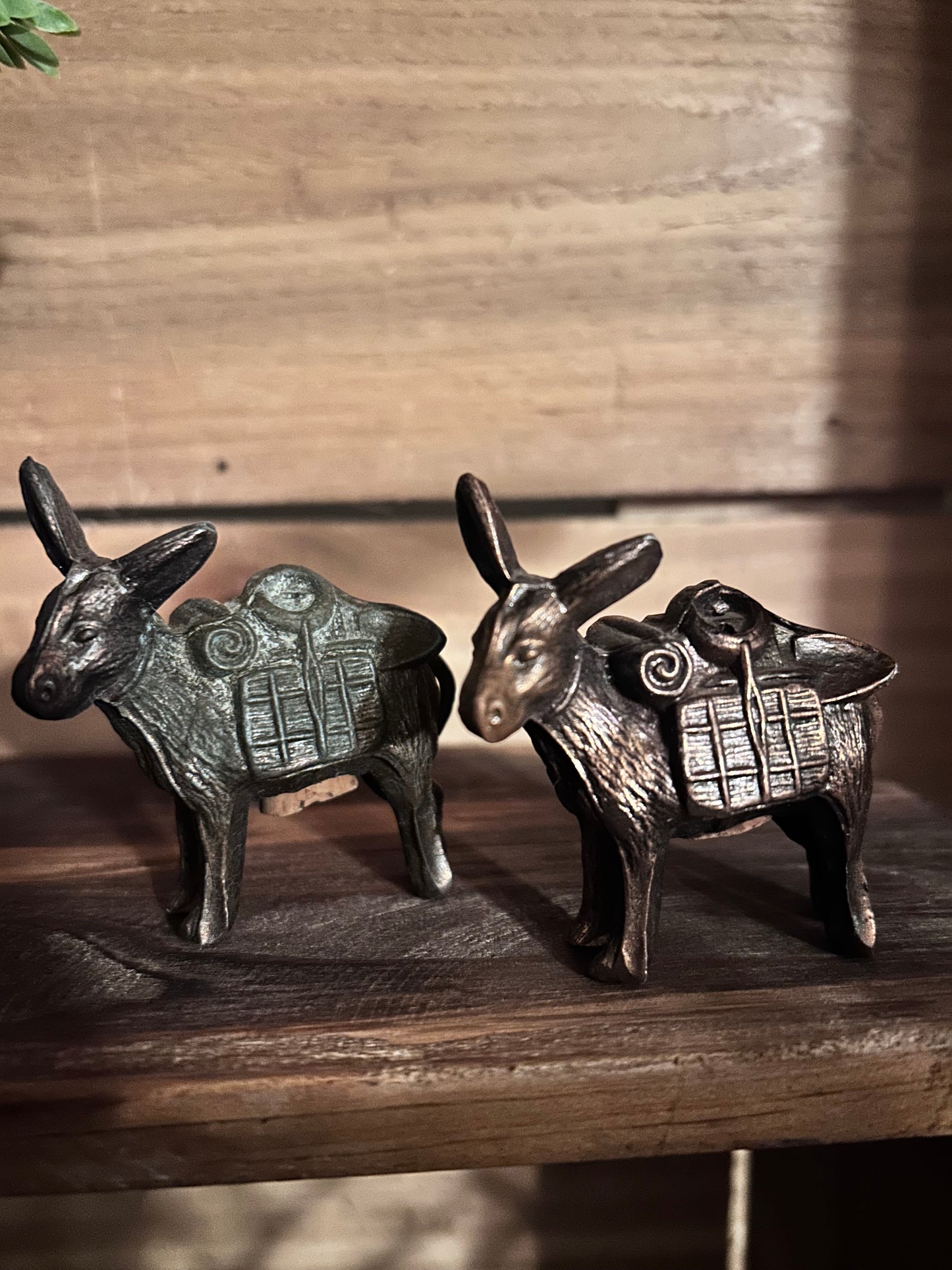 Vintage burro s/p shakers