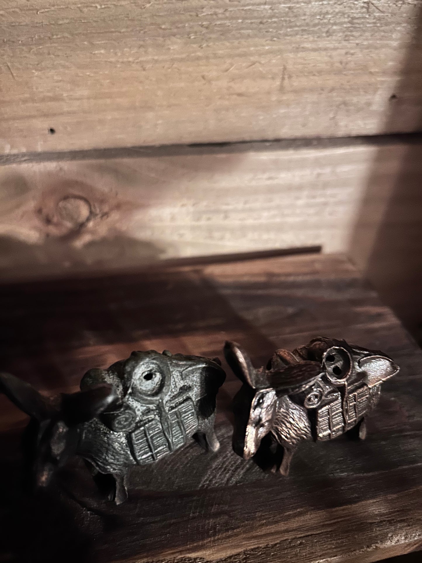 Vintage burro s/p shakers