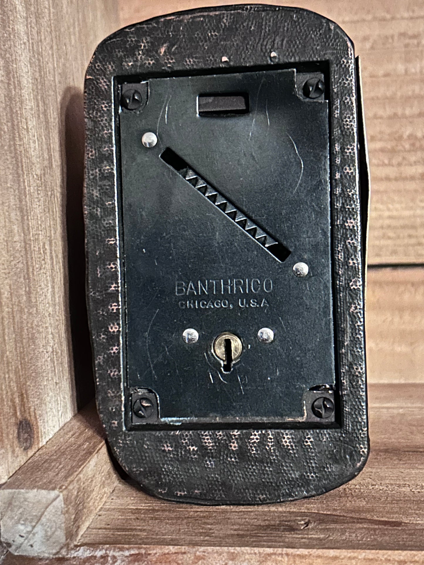 Oregon Trail stagecoach Bank