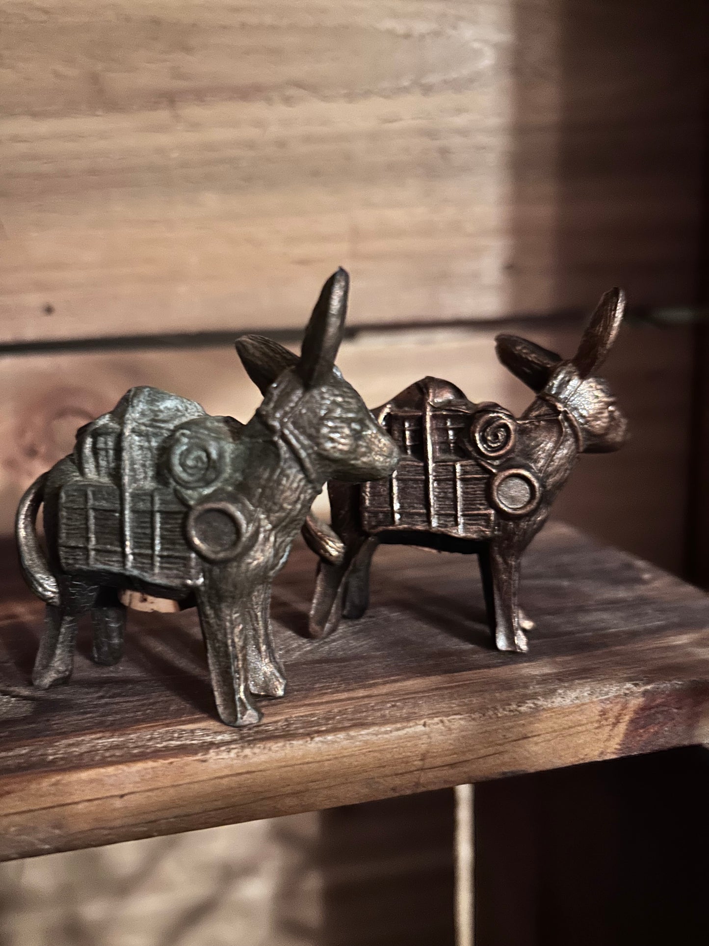Vintage burro s/p shakers