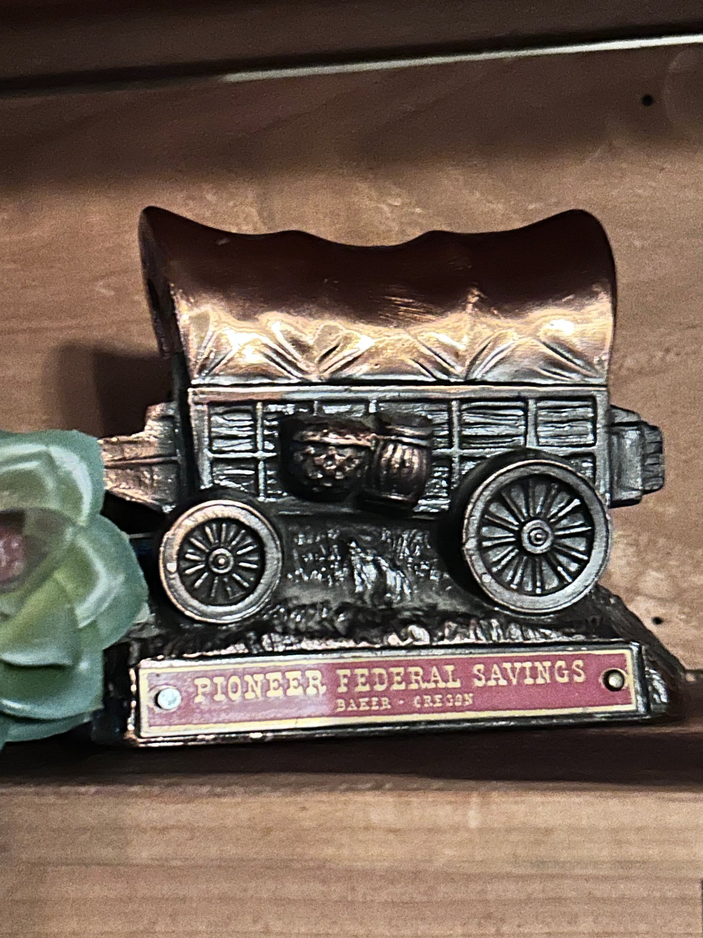 Oregon Trail stagecoach Bank